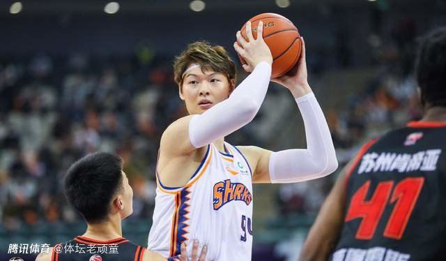 女女亲吻